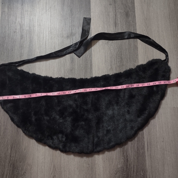 Black Tie Front Fur Wrap Shawl - Picture 5 of 6